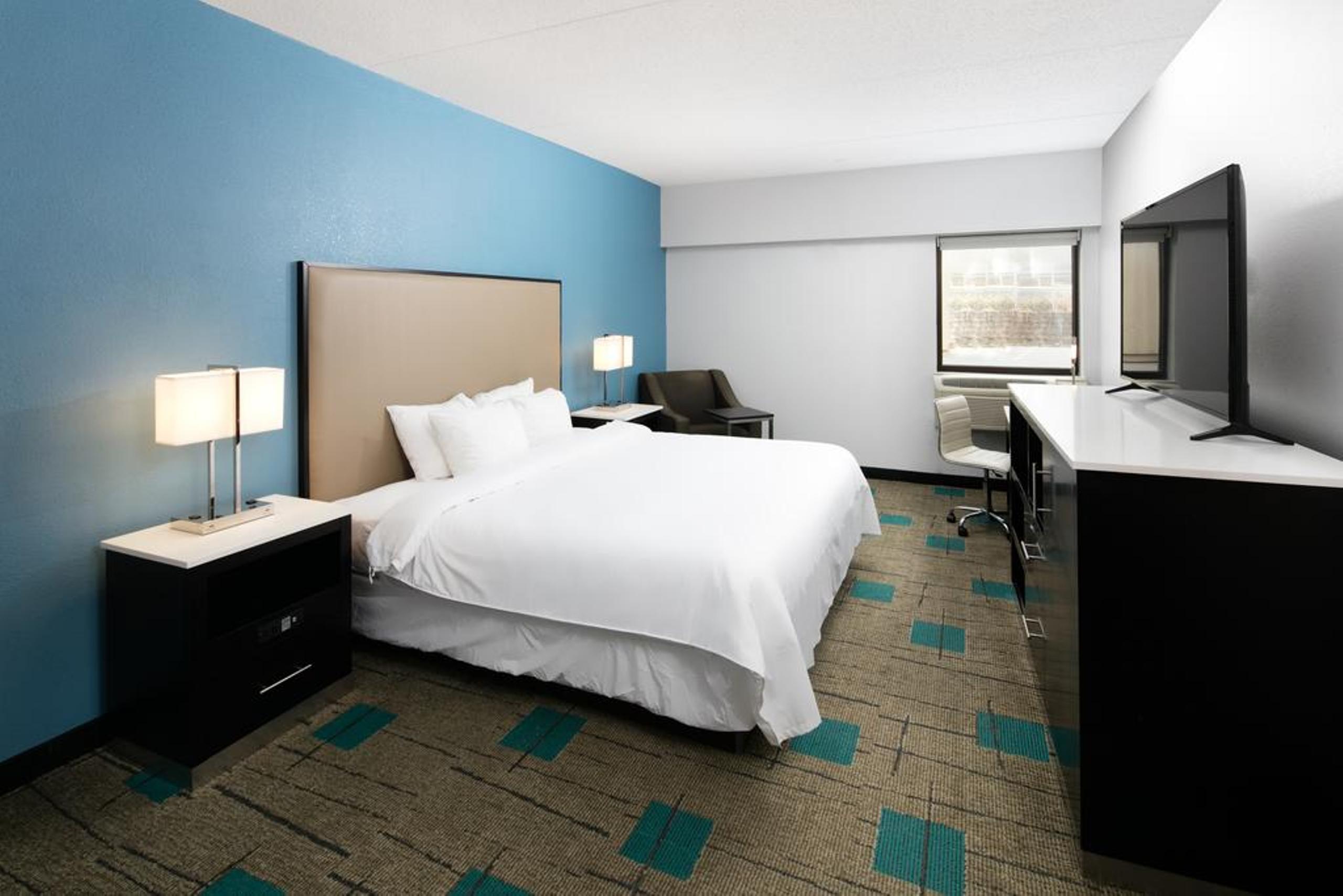 Hawthorn Extended Stay By Wyndham Chambersburg Exterior photo