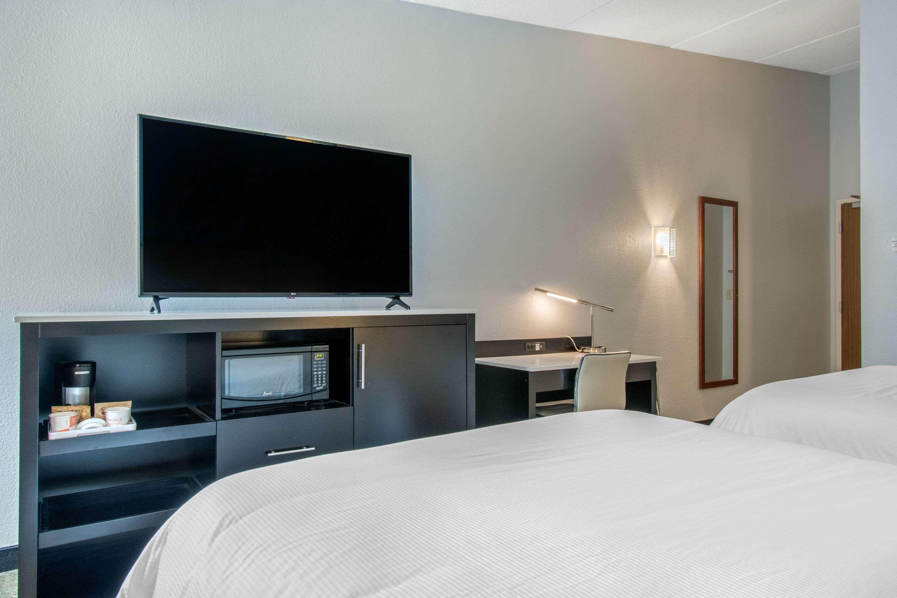 Hawthorn Extended Stay By Wyndham Chambersburg Exterior photo