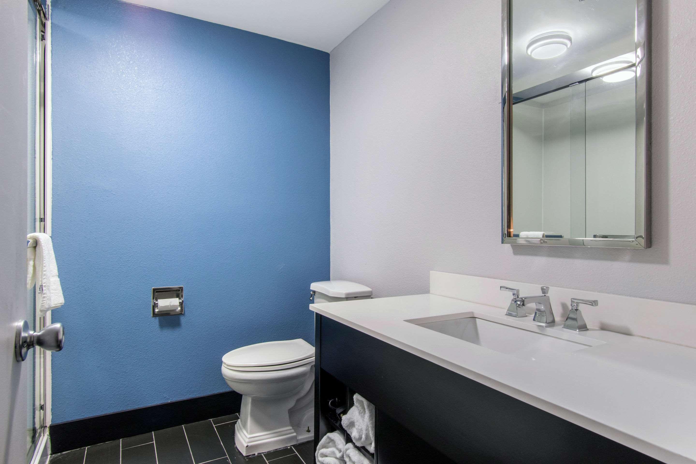 Hawthorn Extended Stay By Wyndham Chambersburg Exterior photo