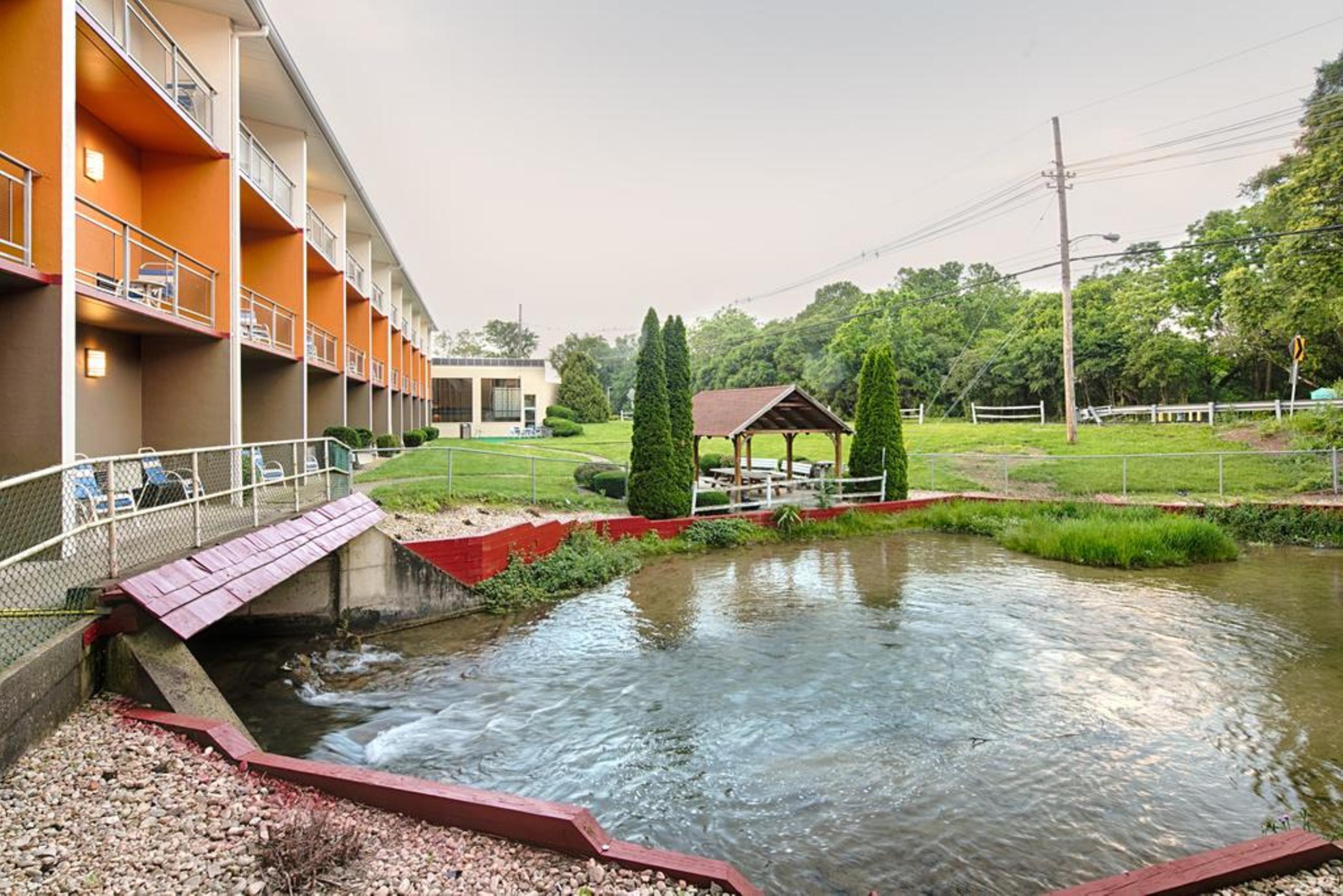 Hawthorn Extended Stay By Wyndham Chambersburg Exterior photo