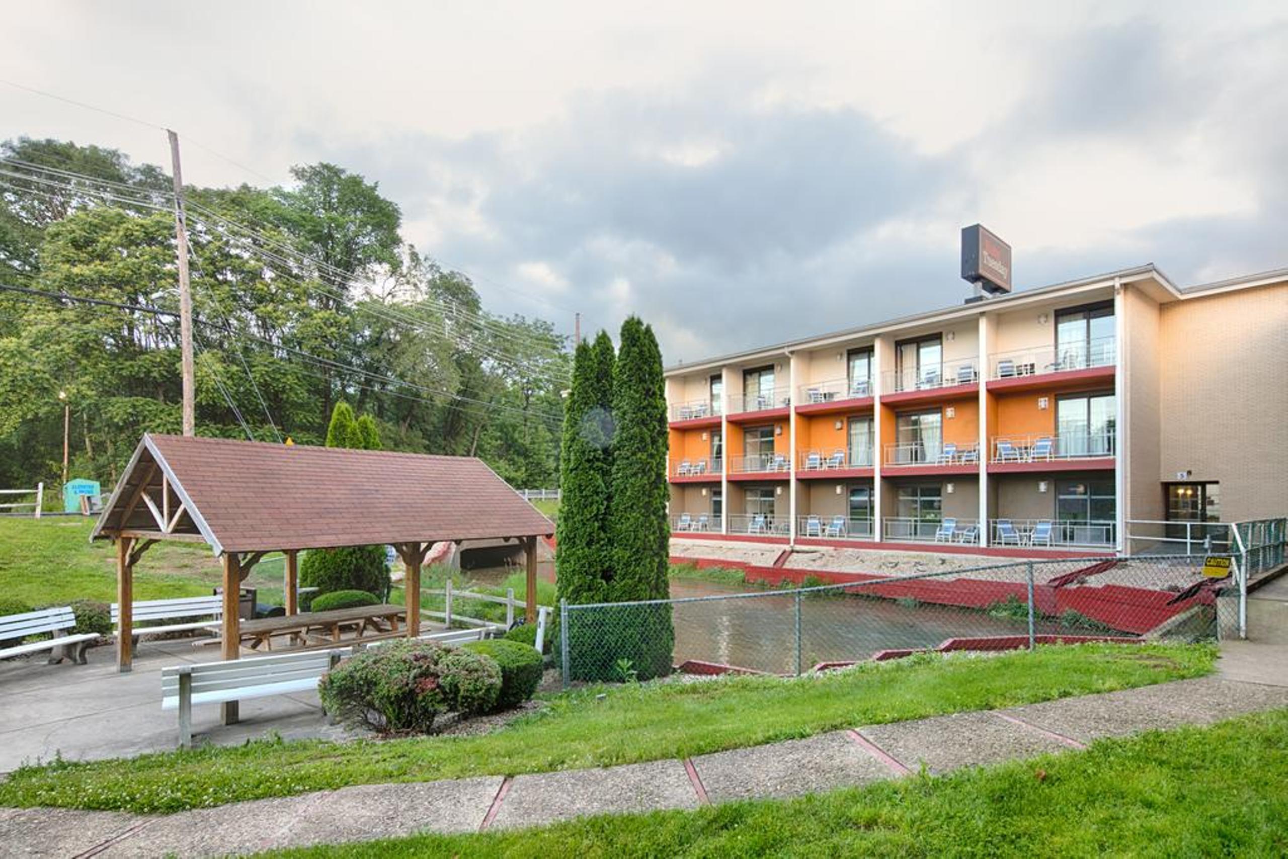 Hawthorn Extended Stay By Wyndham Chambersburg Exterior photo